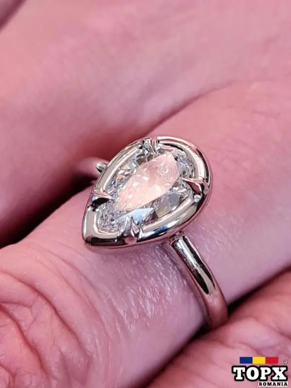 Inel Solitaire Logodna Aur Alb 18k cu Diamant Pear 1ct Lab Grown