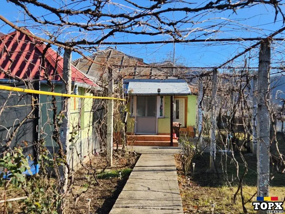 Inchiriez Casa Gura Vitioarei - Prahova -apă, gaze, lumină +34641799928