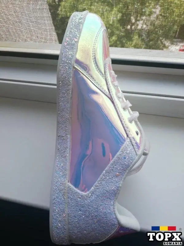 Adidasi deosebiti, nr 41 - 4