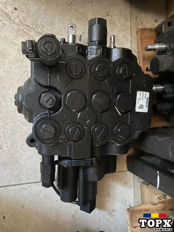 De vanzare distribuitor JCB 3CX 4CX - 3