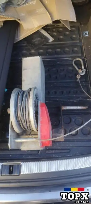 Vând troliu manual calitate platforma două poziții