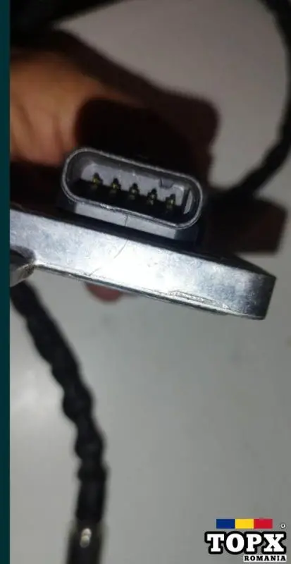 Vând senzor noxe nou mufa 5 pini