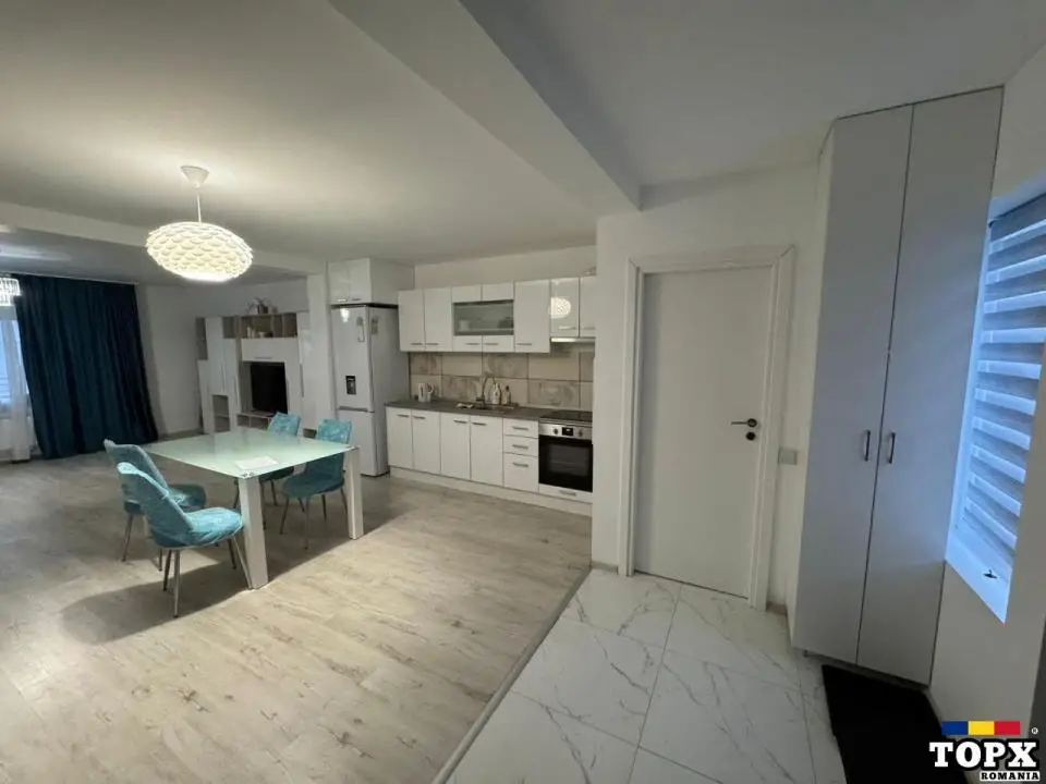 Casa cu 3 dormitoare de inchiriat