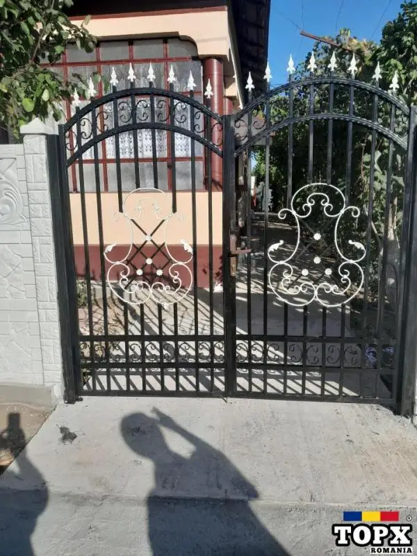 Lucrari din fier forjat – Garduri, porti si balustrade de calitate! - 12