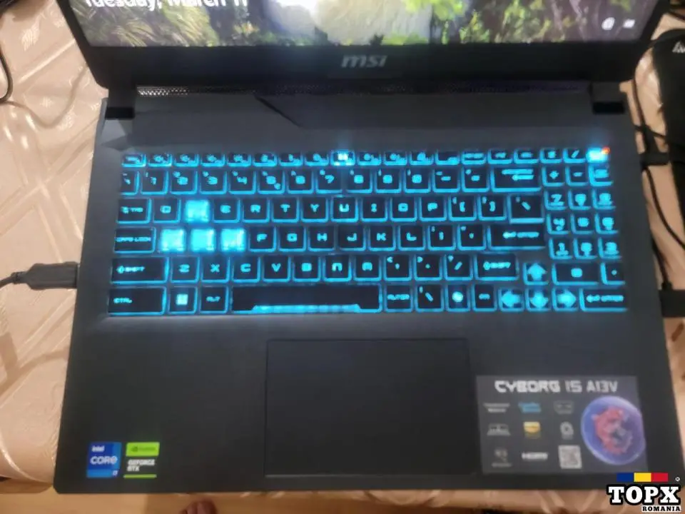 Laptop MSI Cyborg 15 A13V