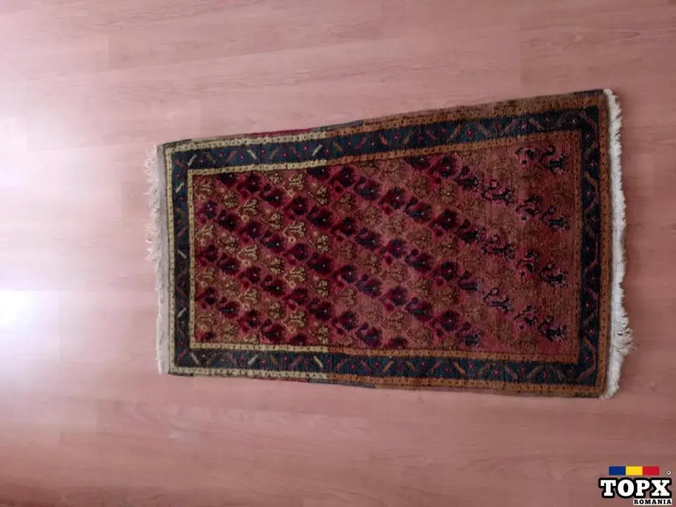 Covoare persane manuale vechi