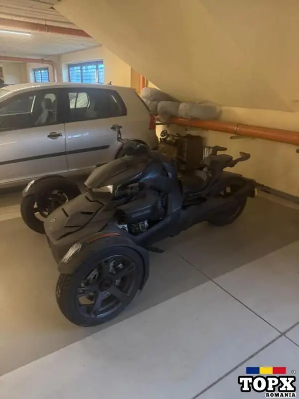 Vând Can-Am Bombardier 600