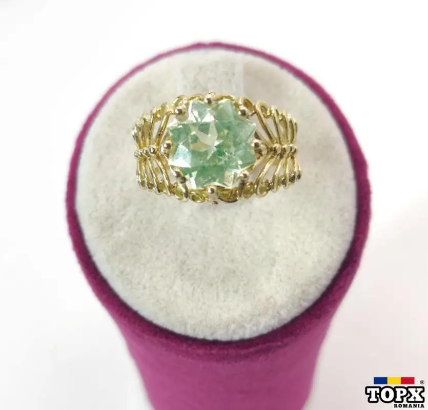 Inel din Aur de 18K cu Pirodot Natural – Eleganță și Originalitate