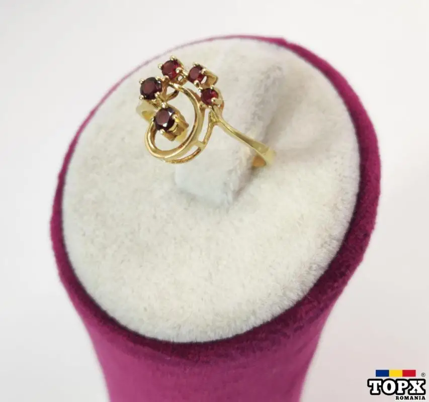 Inel din Aur de 18K cu Granate