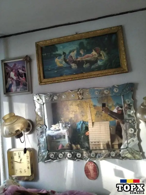 Vând statuete abanos oglinda venețiană și bibelouri mari - 17