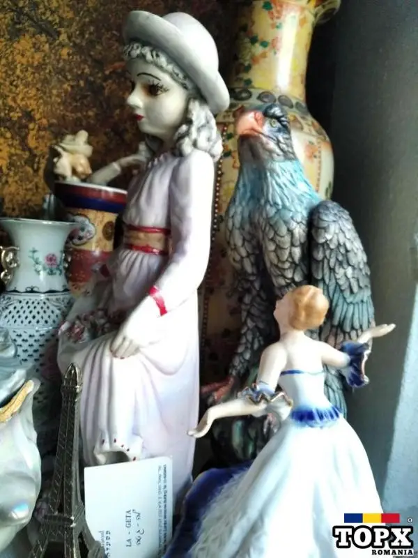 Vând statuete abanos oglinda venețiană și bibelouri mari - 28