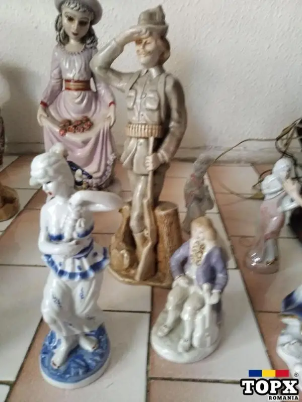 Vând bibelouri, porțelan, statuete abanos și ceramica - 13