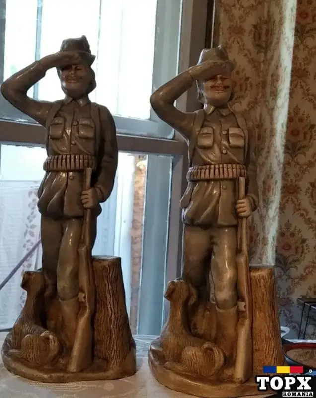 Vând bibelouri, porțelan, statuete abanos și ceramica - 25