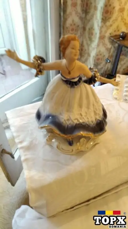 Vând bibelouri, porțelan, statuete abanos și ceramica - 27