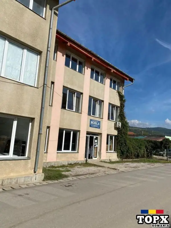 CLĂDIRE CENTRU DE AFACERI (GRĂDINIȚĂ ȘI CREȘĂ)