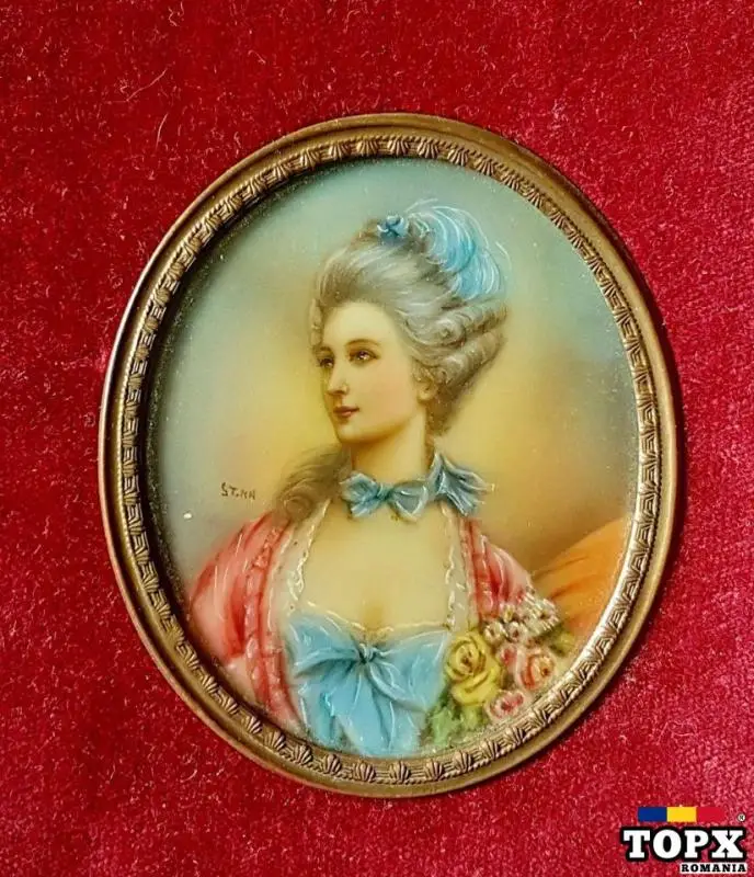 G763-I-Aplica miniatura portelan Doamna de epoca in oval semnata ST. NA