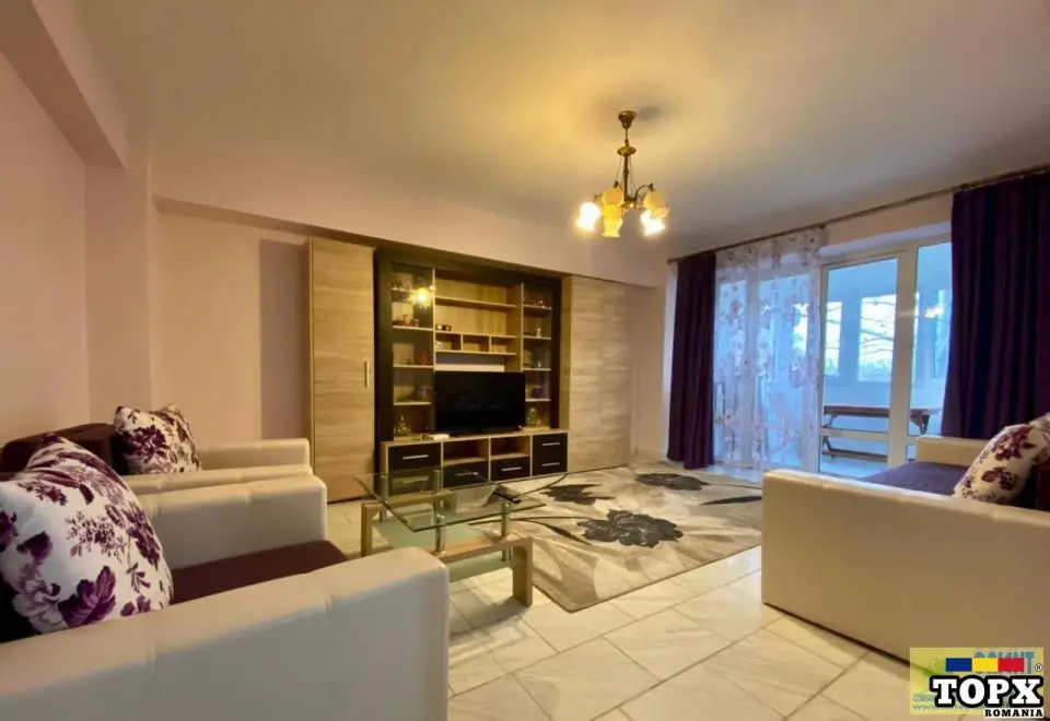 Capitol, bd. Mamaia, 2 camere, gaze, mobilat, Constanta