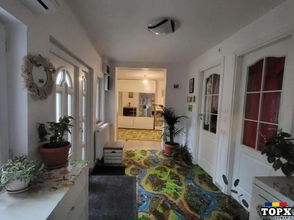 Casa, 4 camere,constructie 1970,teren 259mp,Bucurestii Noi,215.000euro