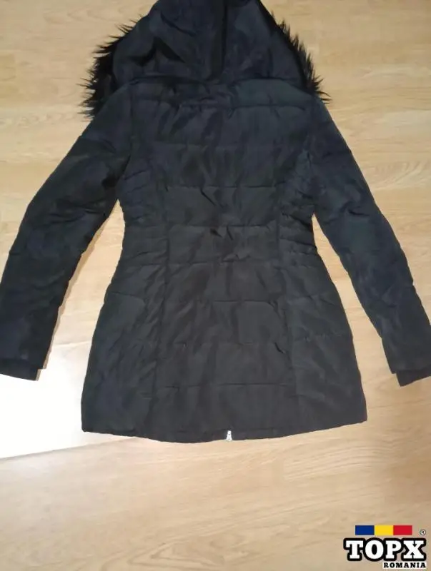 Geaca Guees cu puf marimea S - 7
