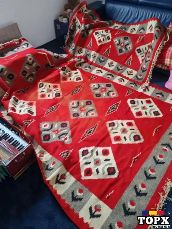 Covoare românești din lina