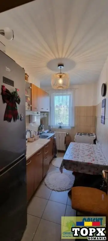 Gara, decomandat, 2 camere, etaj 3, vanzari Constanta