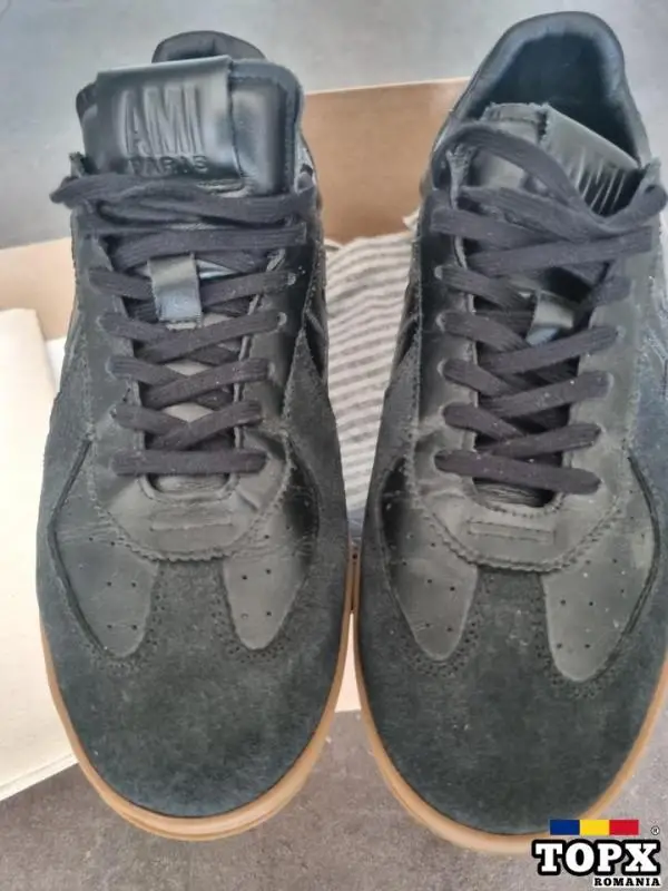 vand Adidasi Piele, AMI Paris