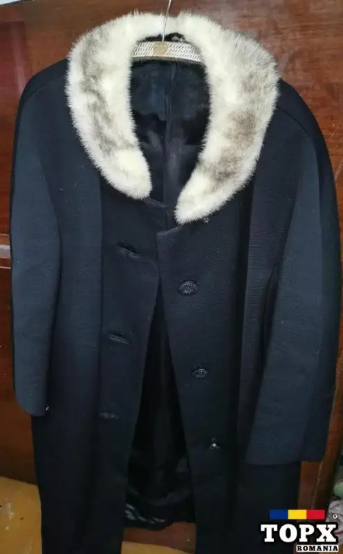 Palton Vintage (Epoca de aur), stare bună