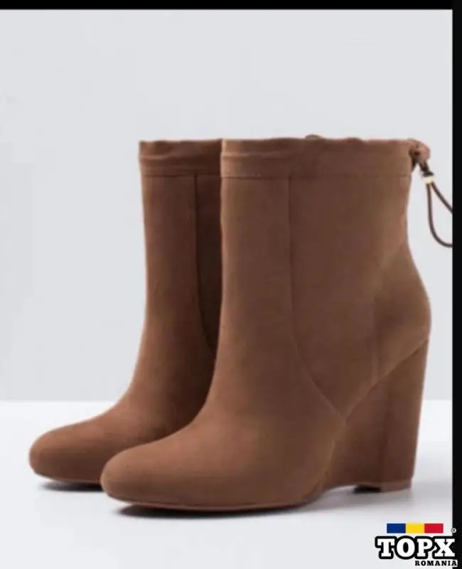 Ghete  Bershka Nr 40