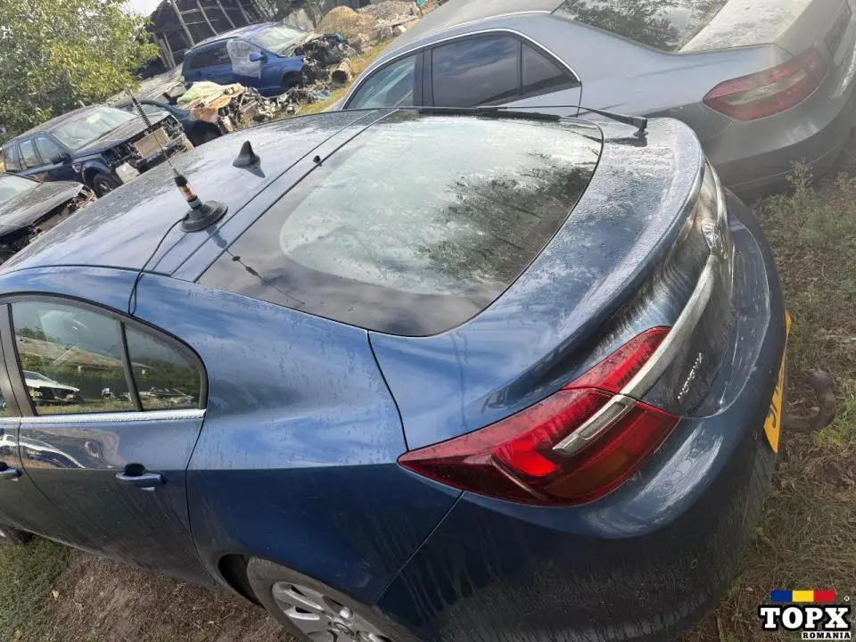 Dezmembrez opel insignia