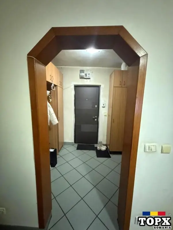 Direct proprietar vând apartament cu 2 camere