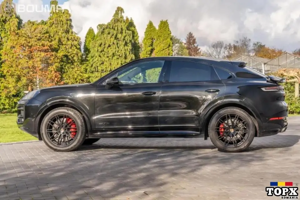 Porsche Cayenne Benzina 2025