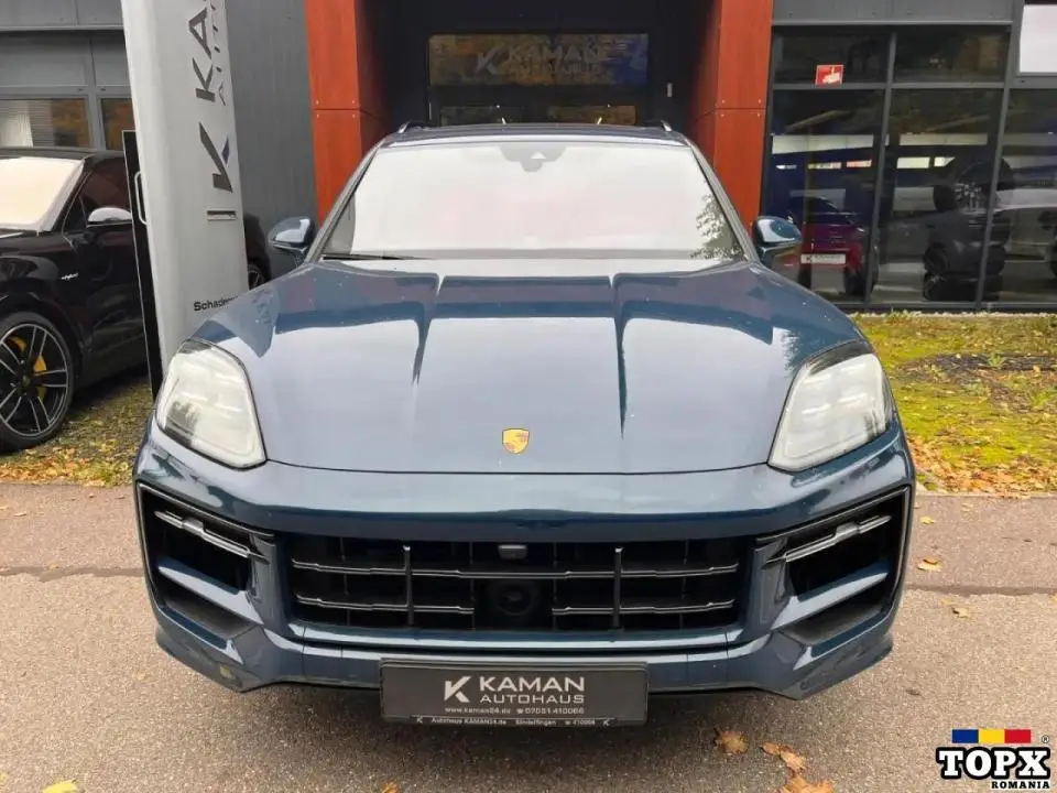 Porsche Cayenne Hybrid 2024