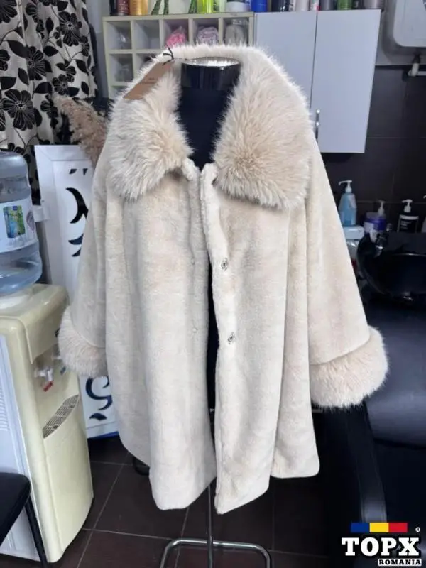 Haina blana artificiala extra calitate de colectie - 4