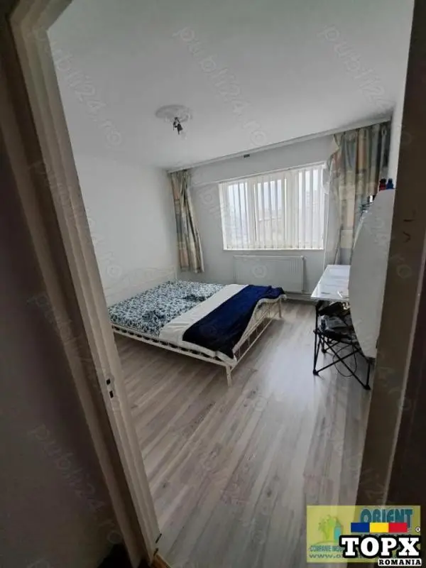 Casa de Cultura, decomandat, 3 camere, gaze, vanzari Constanta