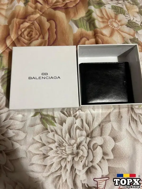 Vând portofel Balenciaga