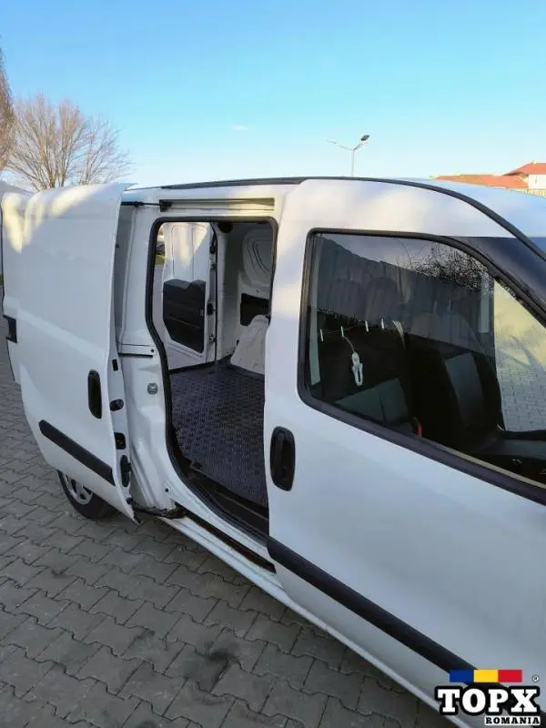 Vând fiat doblo maxi