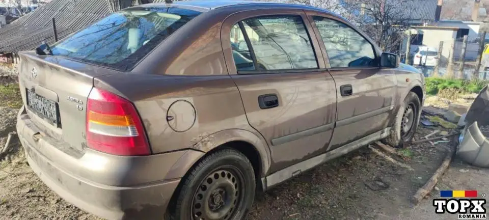 Dezmembrez Opel Astra g din 99