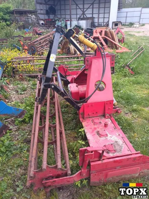 Cumpăr pentru  piese.