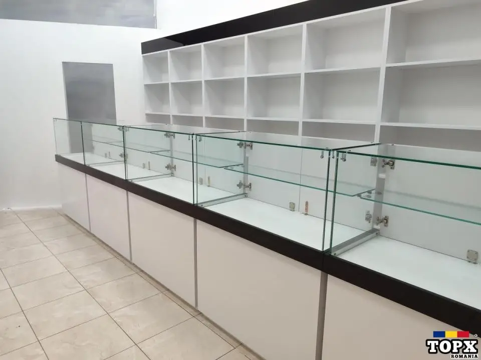 Tejghele pal cu sticla