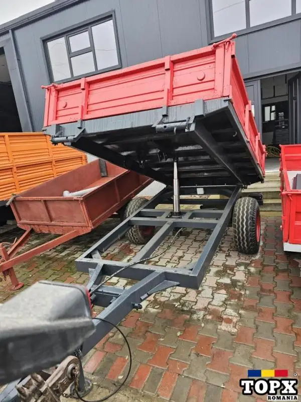 Remorcă basculabilă hidraulic pentru tractor