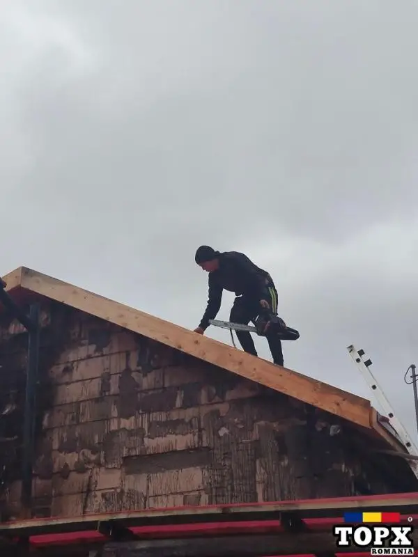 Lucrari de constructii civile , Case la rosu