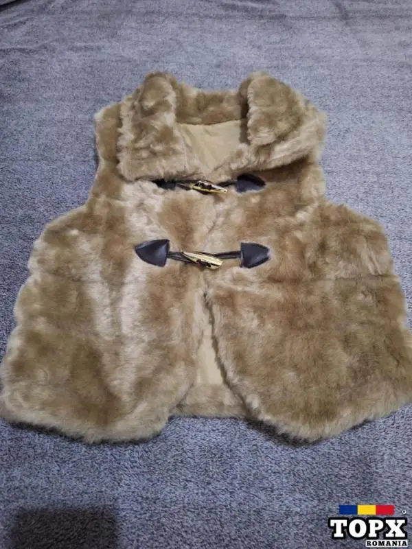 Vesta noua ,fara eticheta