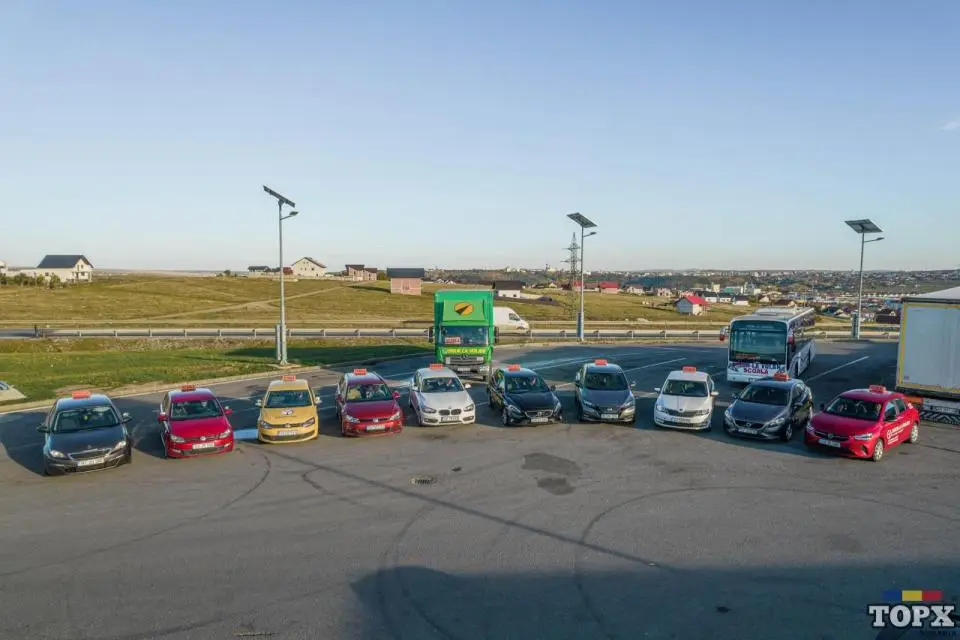 scolarizam si angajam instructori auto cu/fara experienta