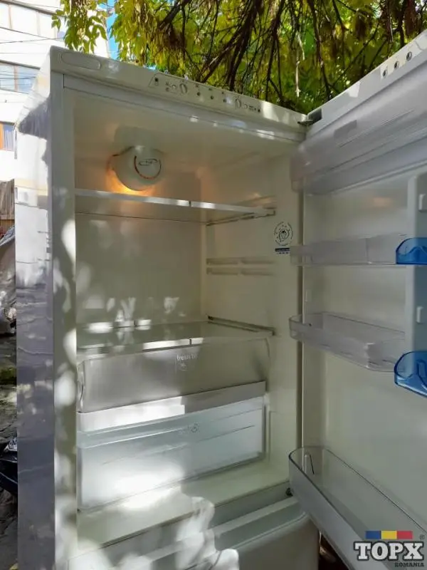 Vand Frigider cu combina frigorifica