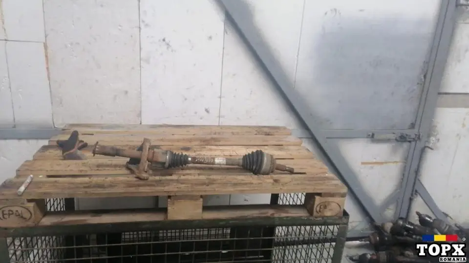 PLANETARA DREAPTA RENAULT SCENIC 1 1.6 DREAPTA