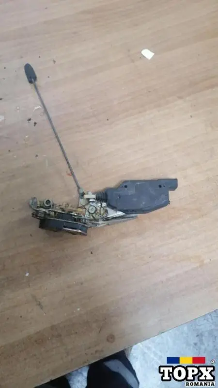 Broasca usa dreapta Opel Vectra A 90347228