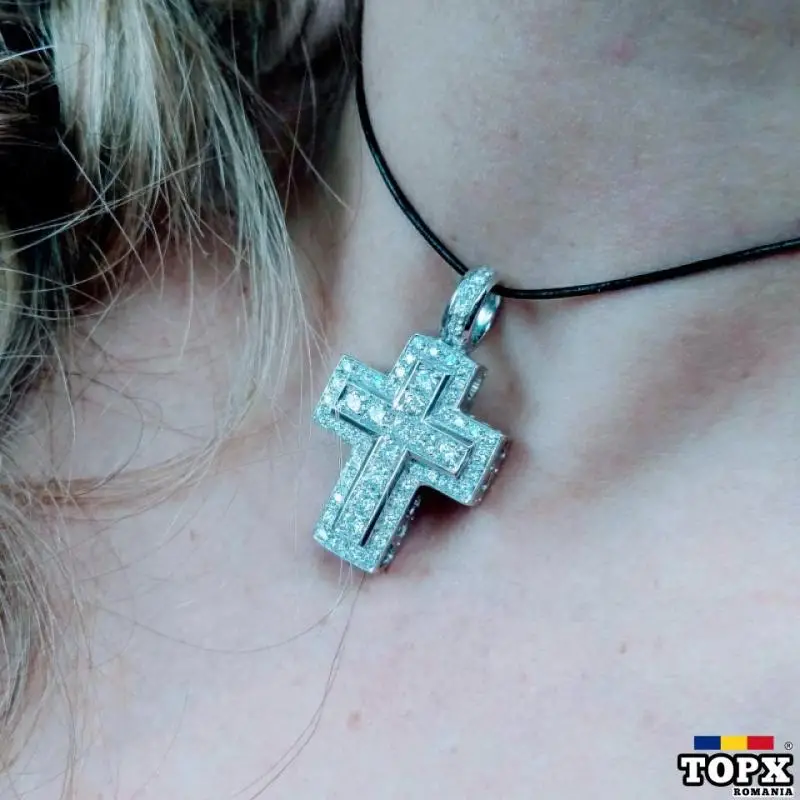 Pandant Cruce Aur Alb 18k 12gr cu Diamante Brilliant Cut 1.33ct H-Si AED182635