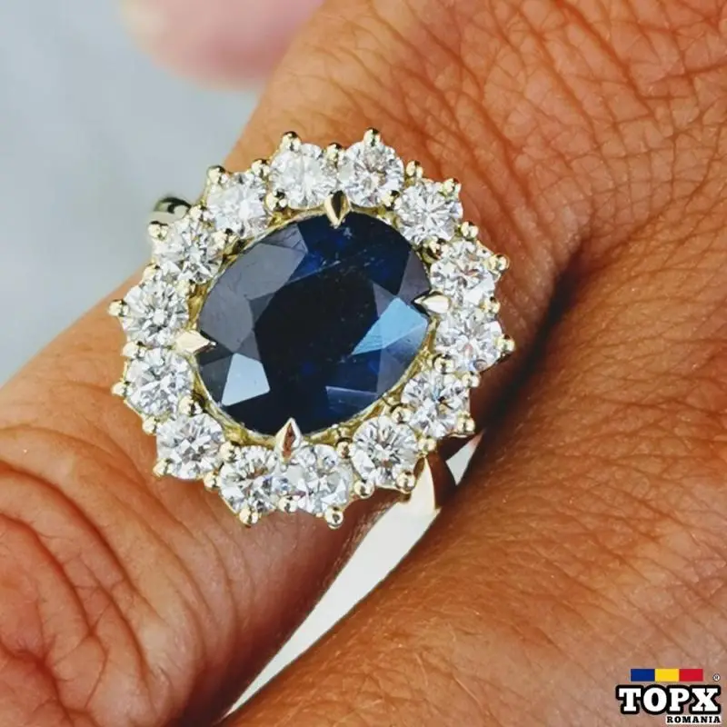 Inel Unicat Aur Galben 18k cu Safir Natural Albastru 5.30ct si Anturaj Diamante Naturale 1.40ct AED2