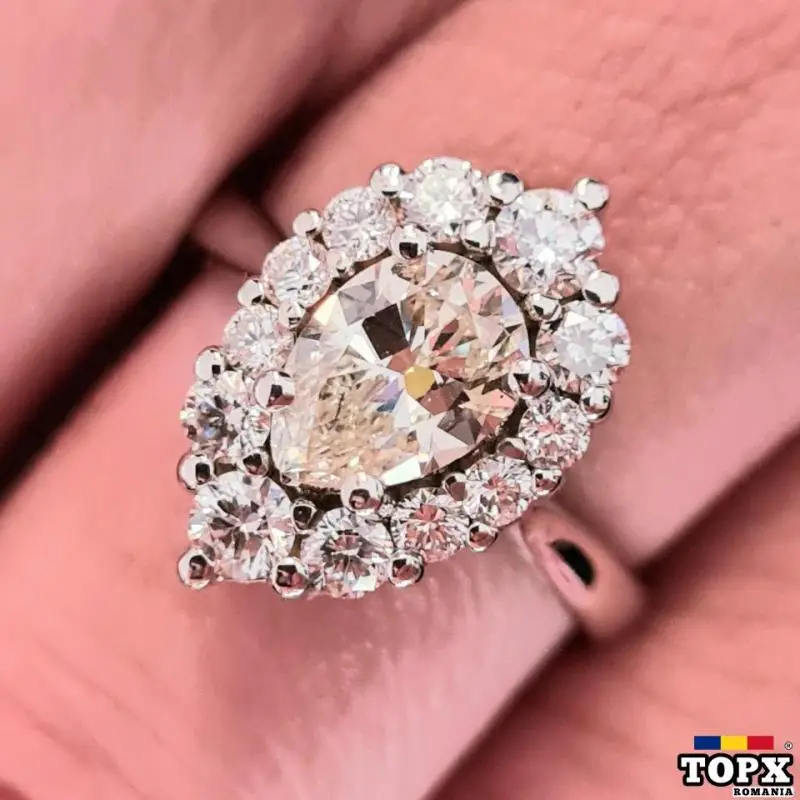 Inel de Logodna "Lacrima de Diamant" Aur Alb 18k cu Diamante