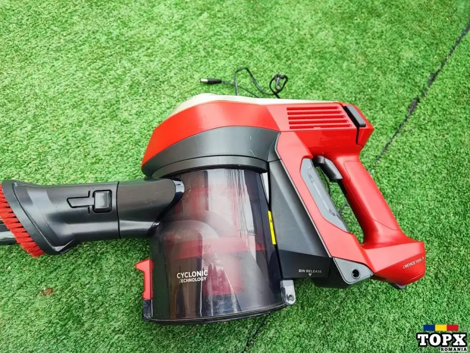 Aspirator vertical hoover hfree 100